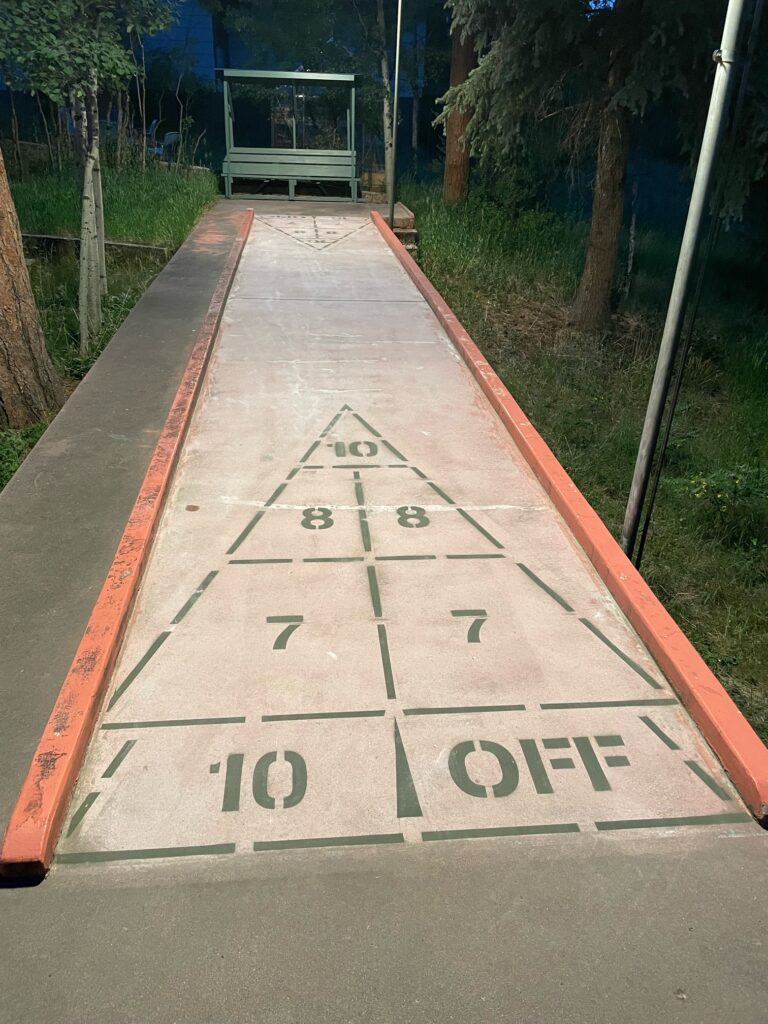 shuffleboard court in green mountain falls