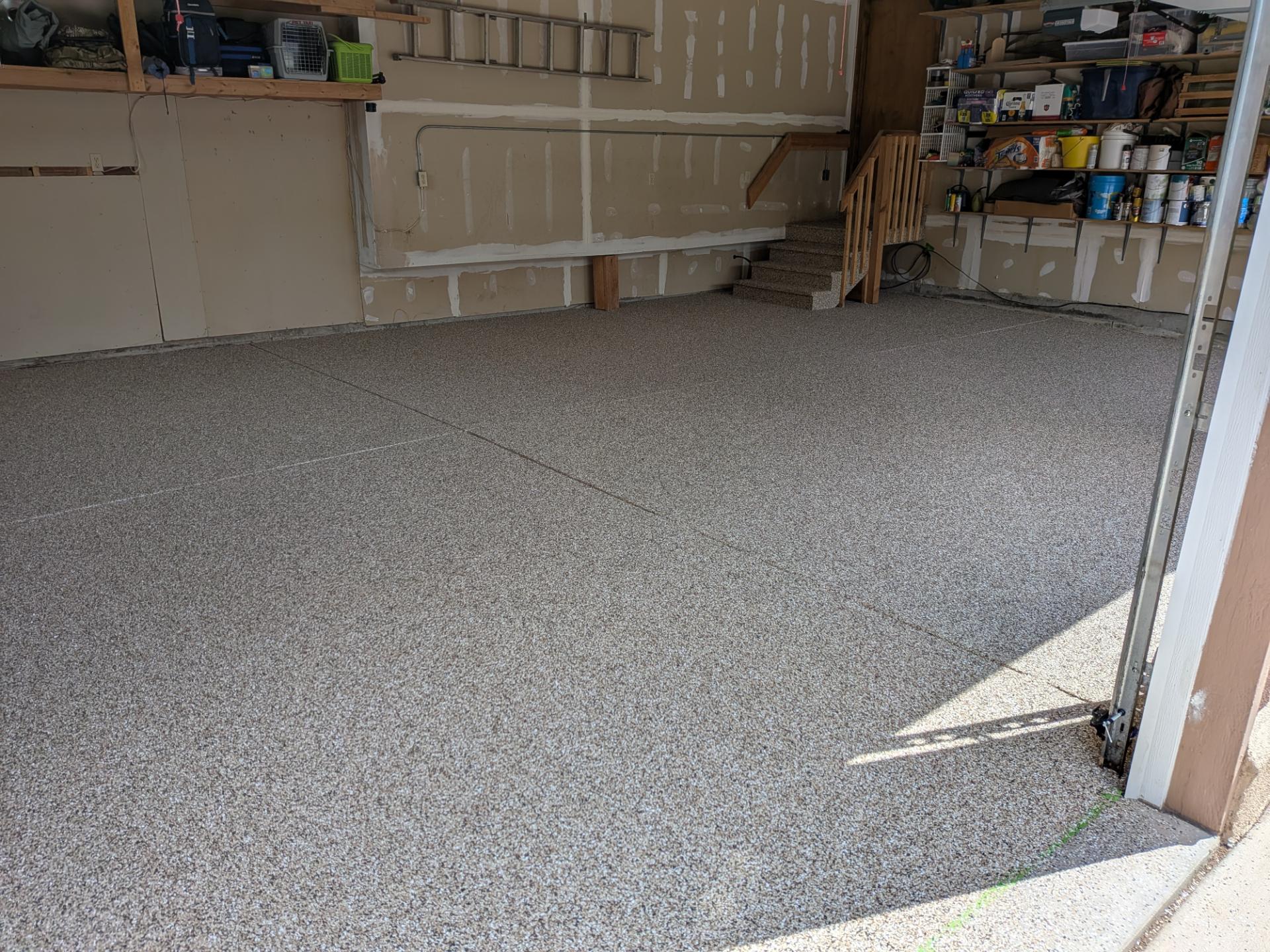 Kissing Camels Carlsbad Flake Polyaspartic garage floor