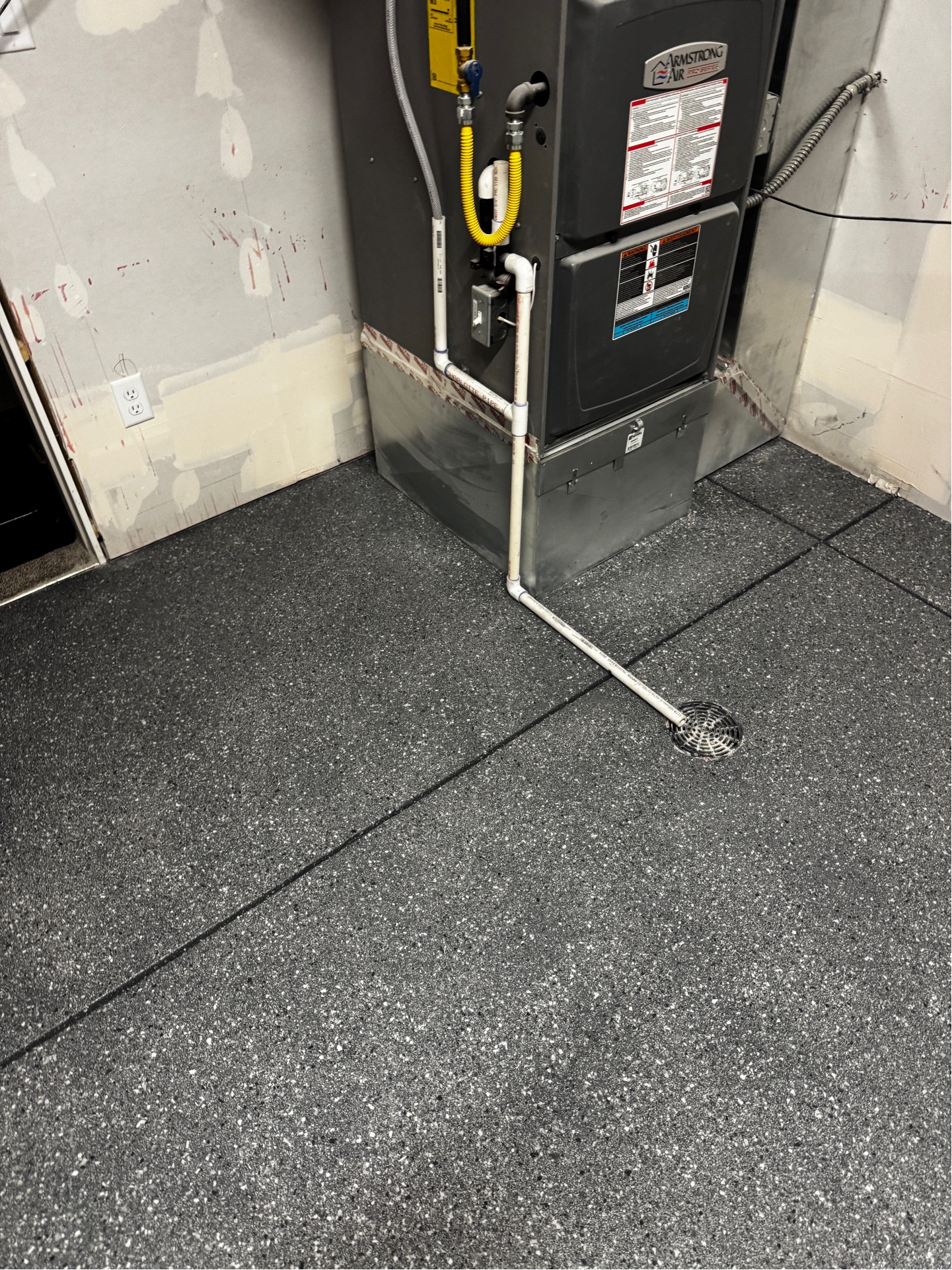 Utility Room Blackstone Polished Collection Floor Coating in Woodland Park